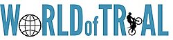 Blaues Logo von World of Trial mit Globus- und Motorrad-Illustrationen.